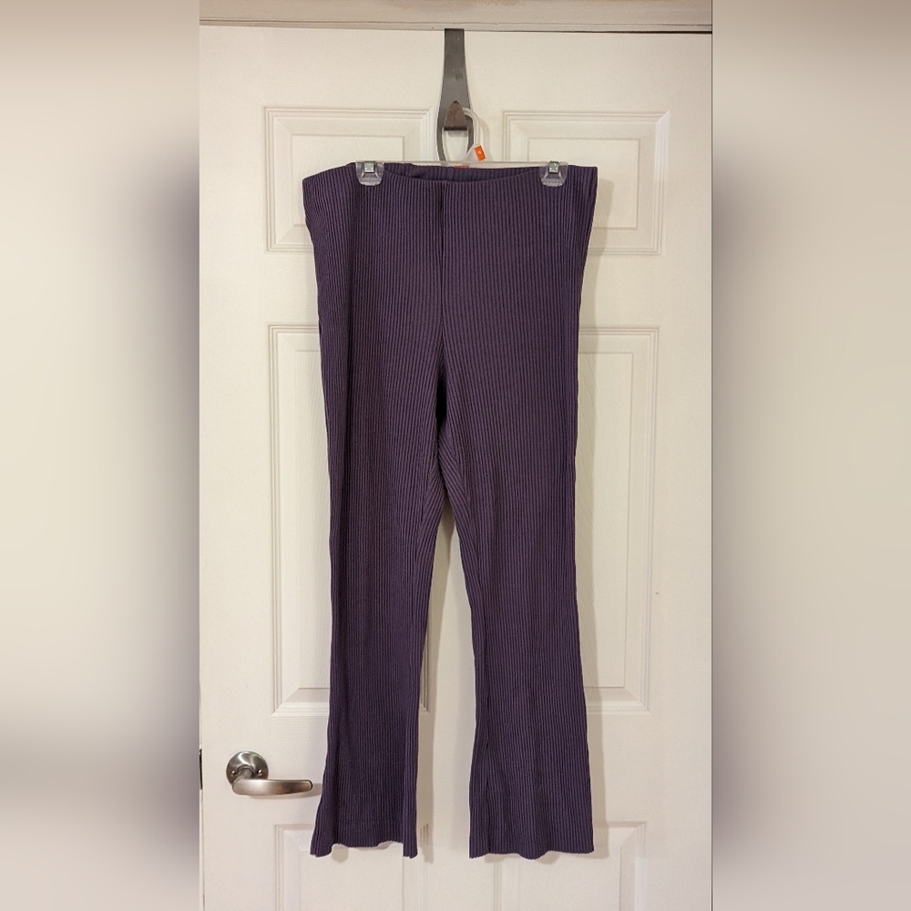 H&M Ribbed Flared Pants
